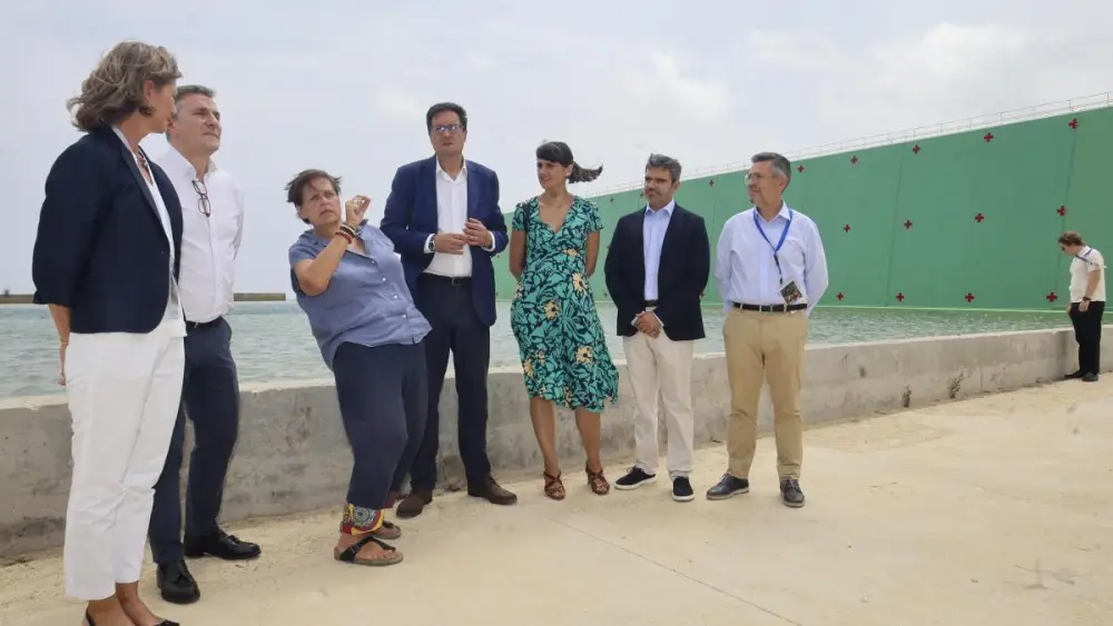 El primer rodaje de 'Good Films' en la Ciudad de la Luz de Alicante emplea a más de 300 personas