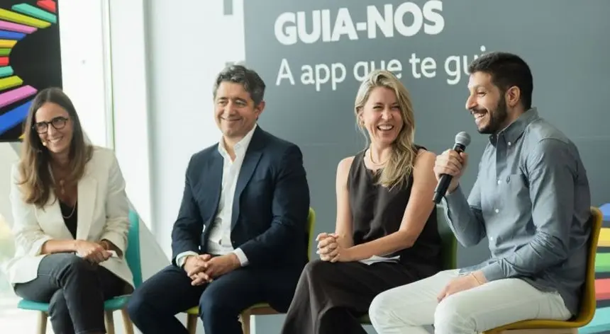 Aplicação Guia-NOS disponível gratuitamente para pessoas cegas e com baixa visão